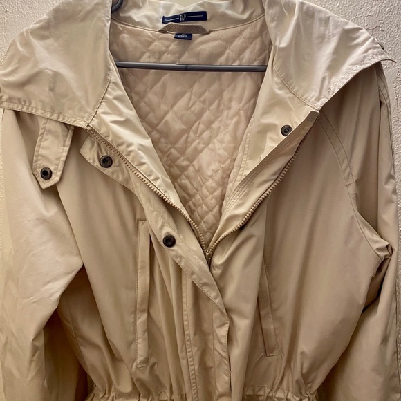 Gap Jacket - Picture 2 of 3